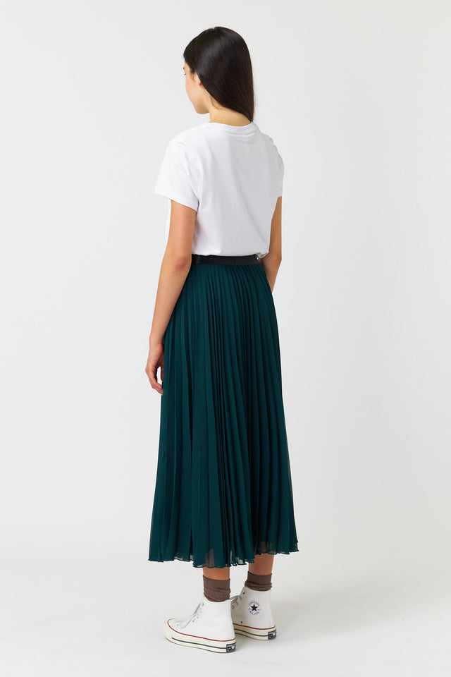 Billowy pleated skirt