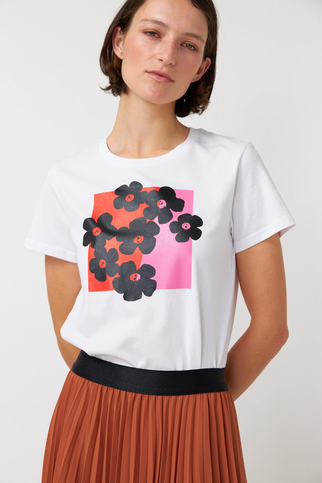 Pop flowers t-shirt